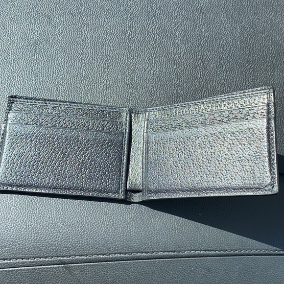 Gucci Wallet - Picture 4 of 5